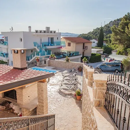 Apartments Villa Matea Zaboric Exterior photo